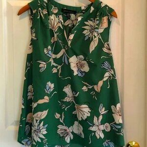 EUC Jasmine and Juliana green floral sleeveless shell tank XL